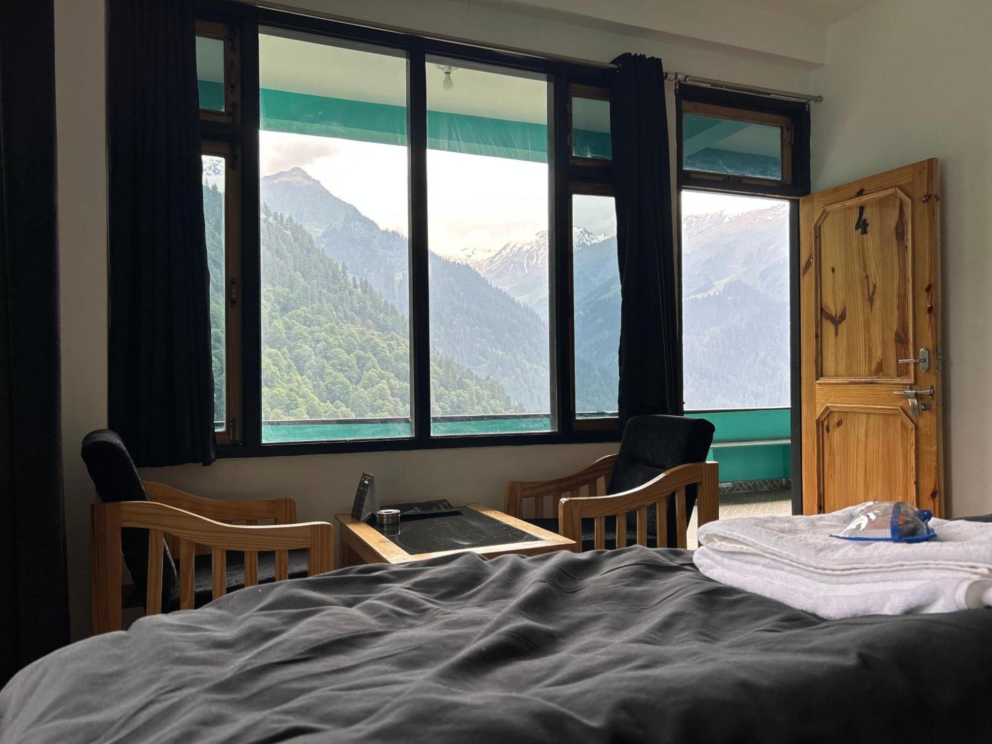 Aman Resort, Tosh Village, Himachal Pradesh Dış mekan fotoğraf